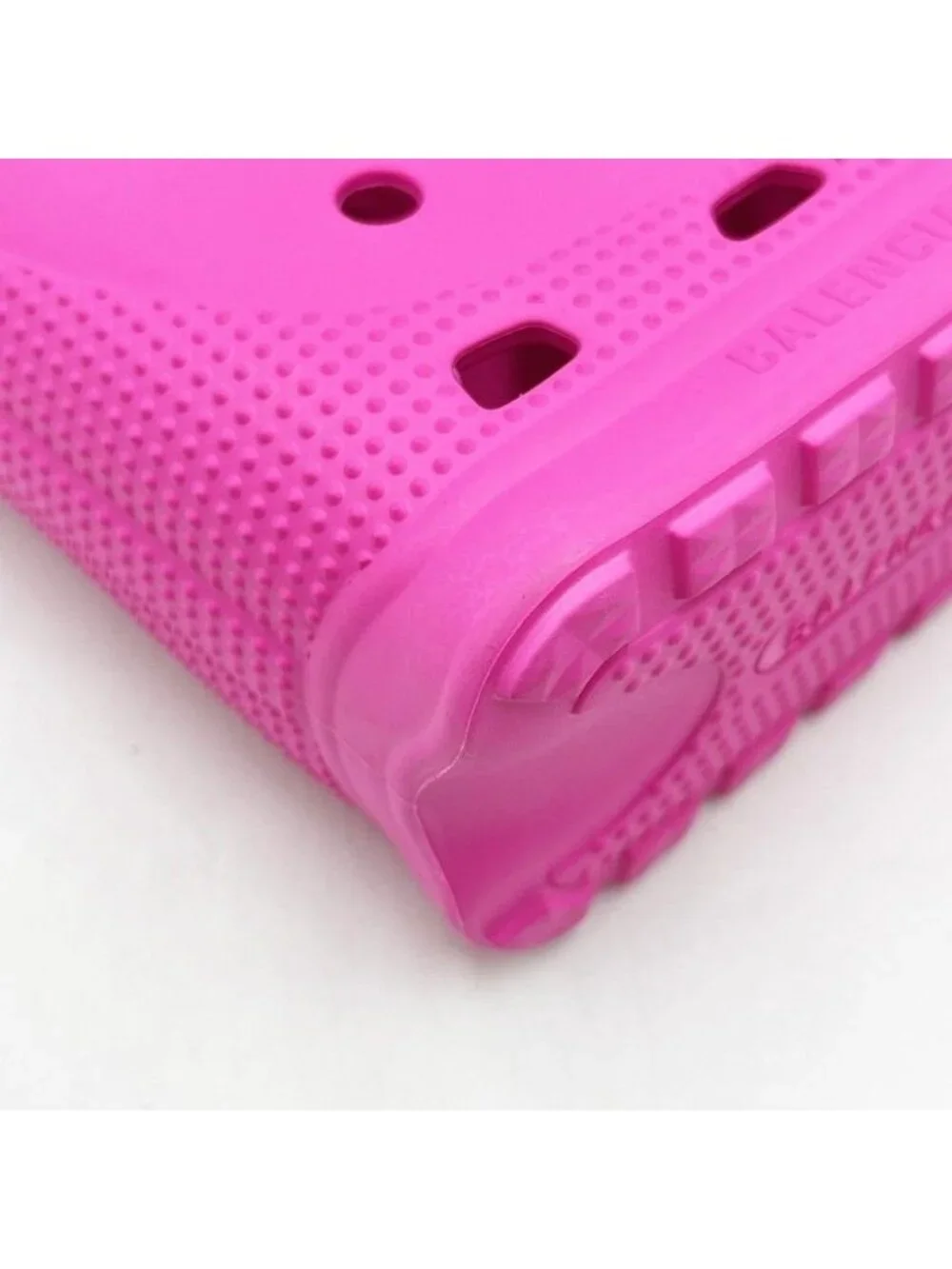 Balenciaga Shoulder Bag Phone Holder Crocs Collaboration Pink Smartphone